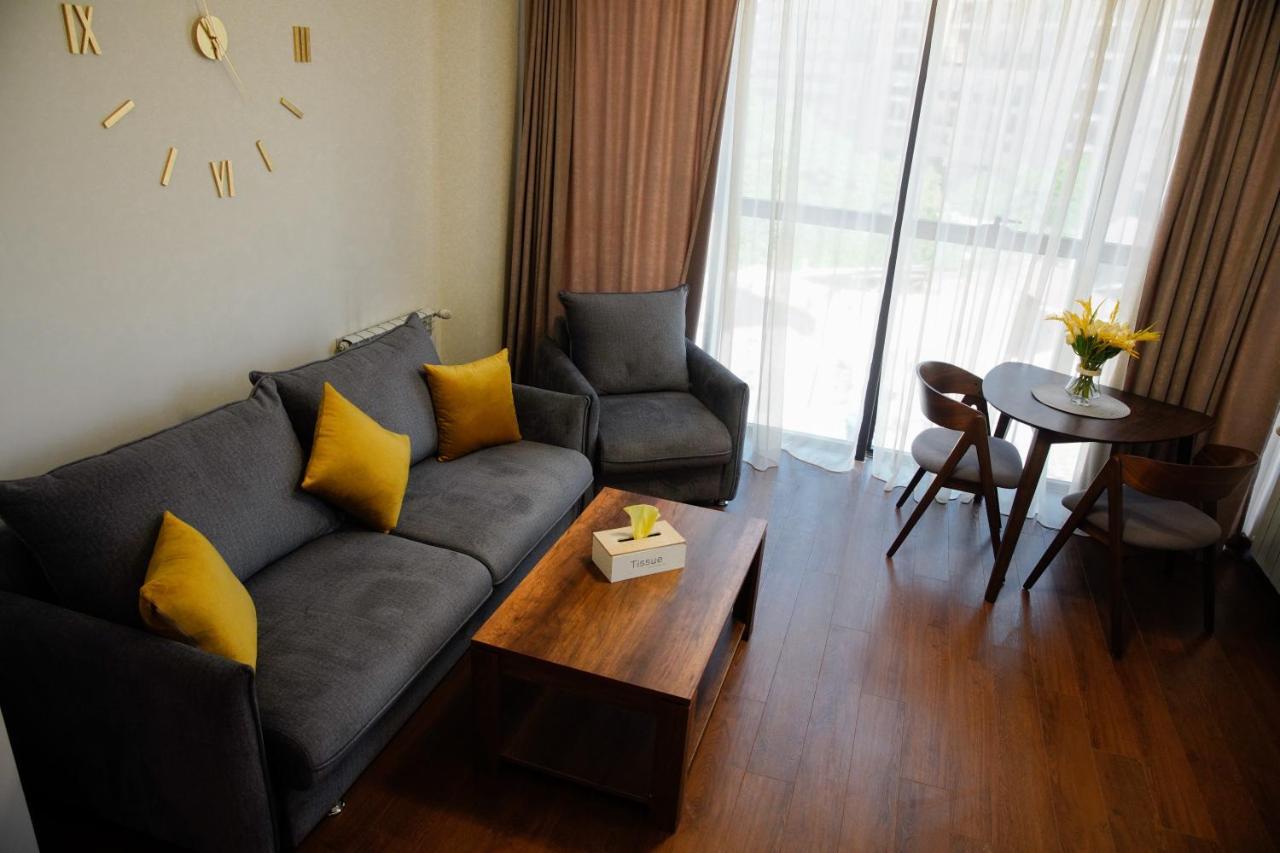 City Center Appartment At Buzand St. Erevan Esterno foto